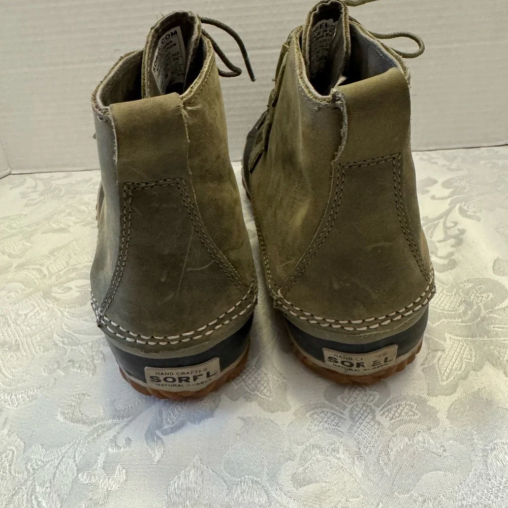 Sorel Out N‎ About Leather Casual Duck Boot Sage Black  Women’s 10 Waterproof